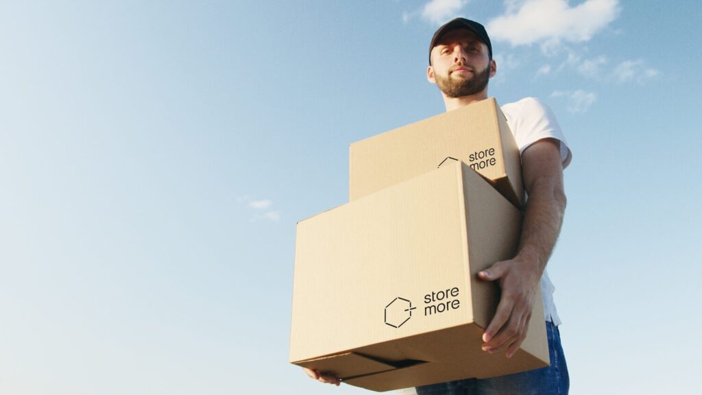 Servicio de mudanza Storemore con transporte y apoyo para traslado de cajas